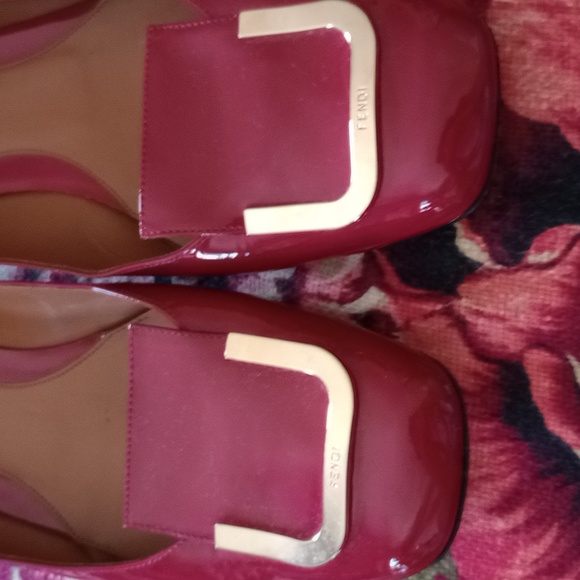 Fendi Authentic. All Leather Italy - Picture 6 of 8